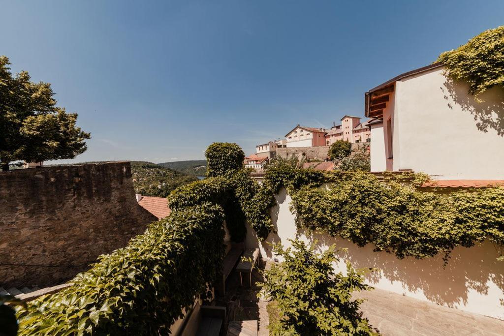 Apartmany Stare Mesto زنويمو المظهر الخارجي الصورة