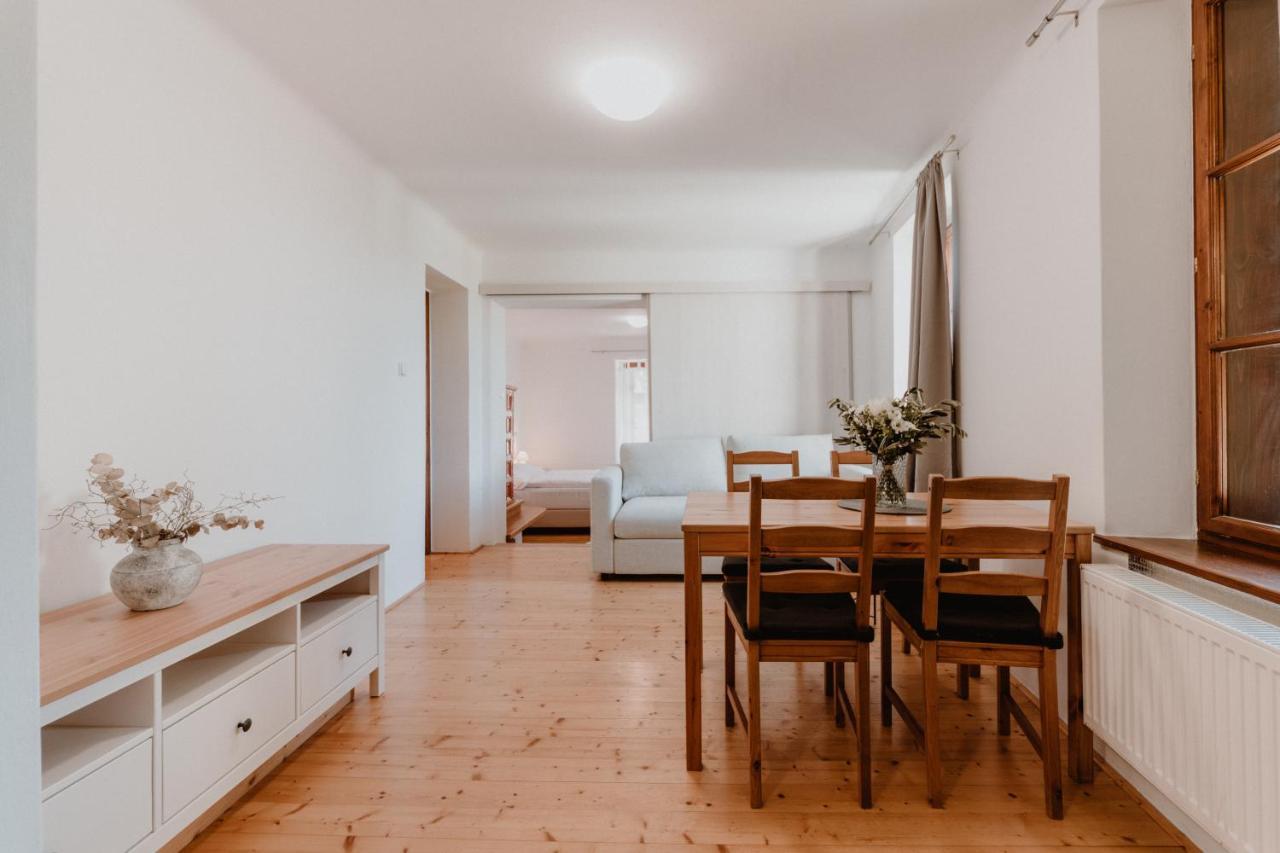 Apartmany Stare Mesto زنويمو المظهر الخارجي الصورة